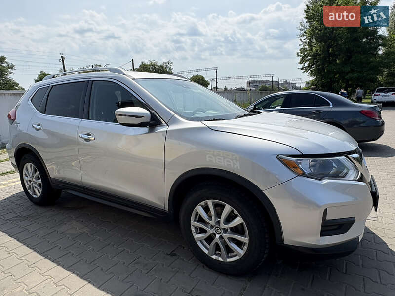 Позашляховик / Кросовер Nissan Rogue 2019 в Києві