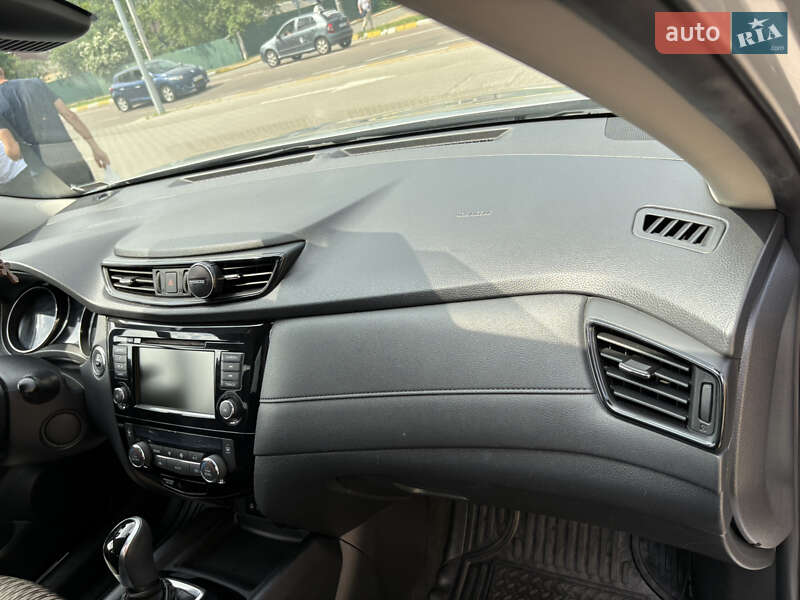 Позашляховик / Кросовер Nissan Rogue 2019 в Києві