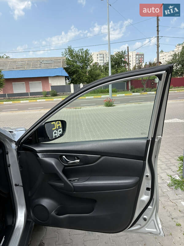 Позашляховик / Кросовер Nissan Rogue 2019 в Києві