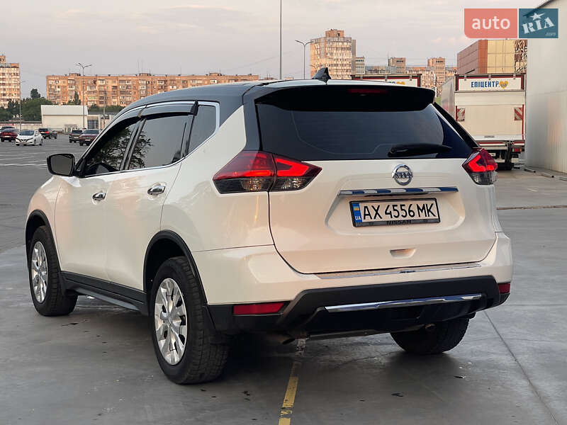 Внедорожник / Кроссовер Nissan Rogue 2017 в Одессе
