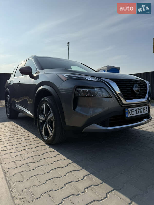 Внедорожник / Кроссовер Nissan Rogue 2023 в Днепре
