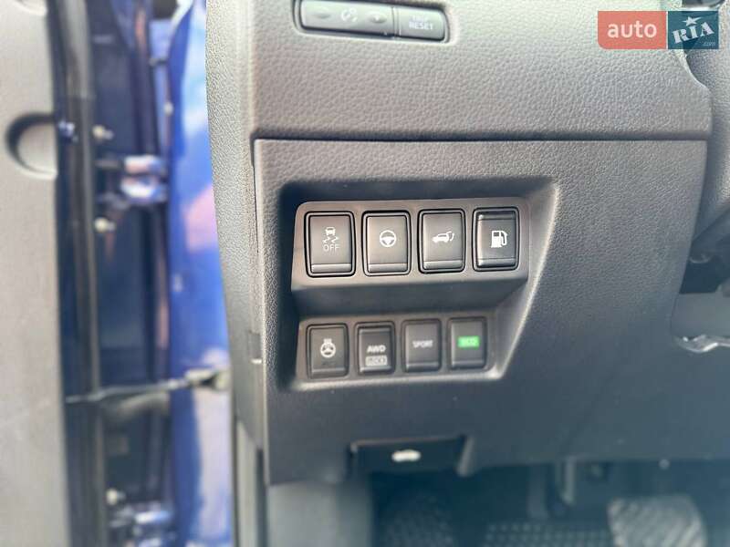 Позашляховик / Кросовер Nissan Rogue 2019 в Рівному