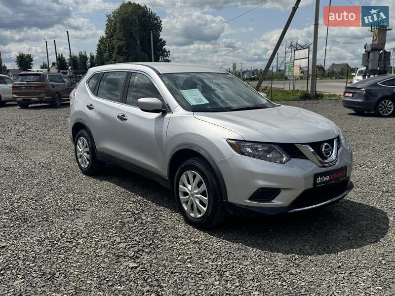 Внедорожник / Кроссовер Nissan Rogue 2015 в Луцке