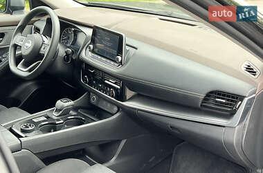 Внедорожник / Кроссовер Nissan Rogue 2020 в 