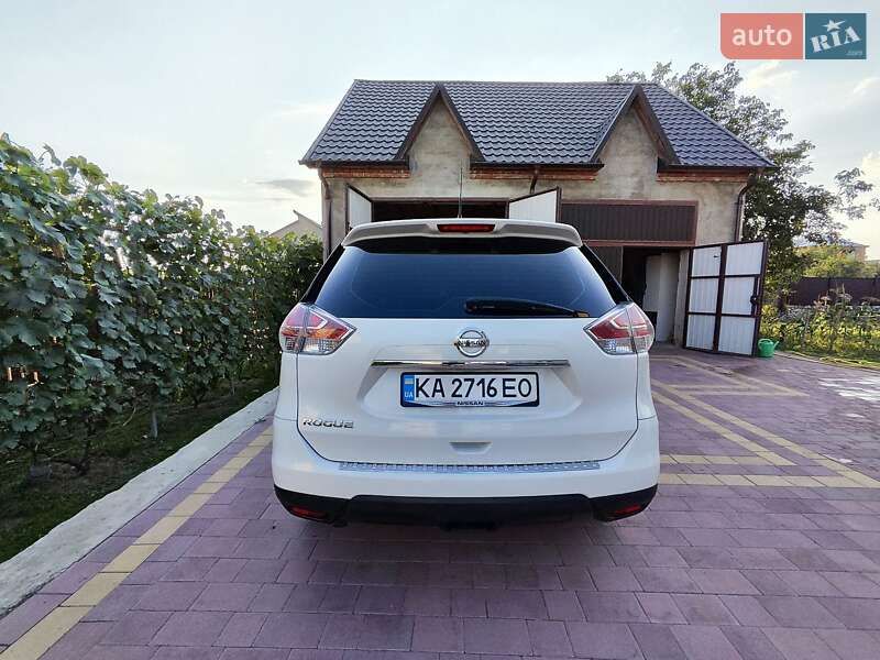 Позашляховик / Кросовер Nissan Rogue 2016 в Києві