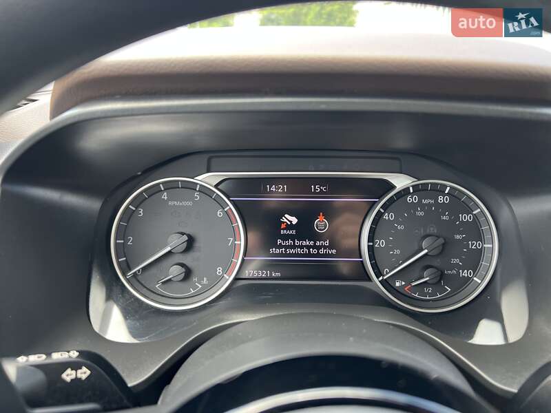 Внедорожник / Кроссовер Nissan Rogue 2020 в Ровно