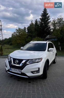 Внедорожник / Кроссовер Nissan Rogue 2016 в Самборе