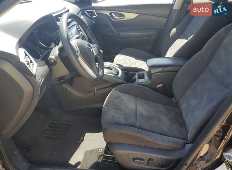 Внедорожник / Кроссовер Nissan Rogue 2016 в Харькове