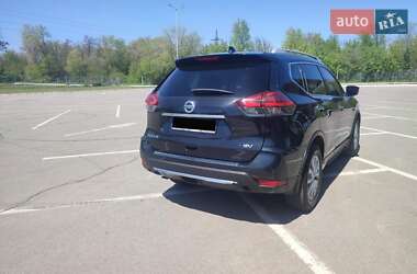 Внедорожник / Кроссовер Nissan Rogue 2017 в 