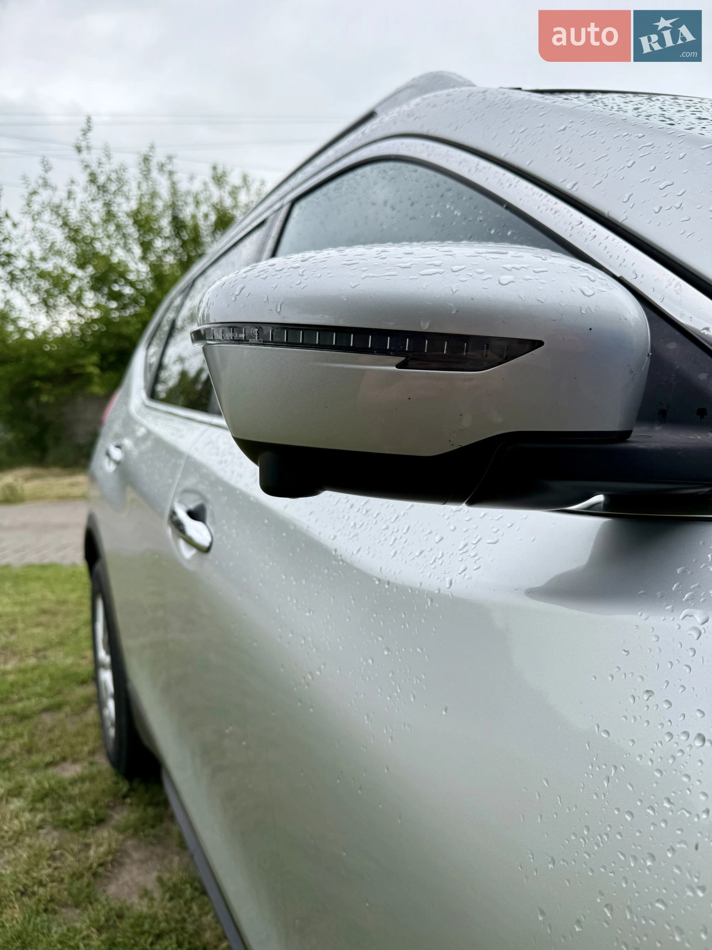2017 Nissan Rogue - мініатюра 9