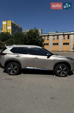 Позашляховик / Кросовер Nissan Rogue 2021 в Дніпрі