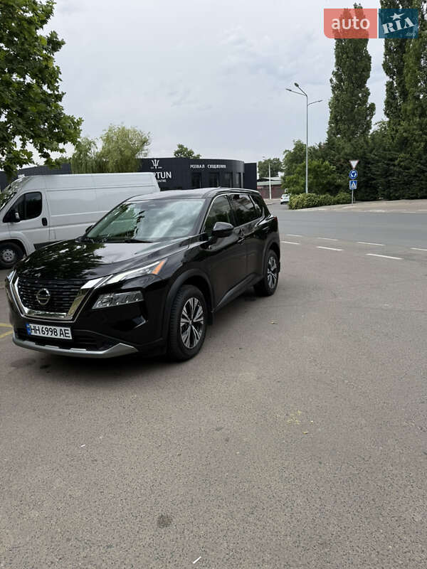 Внедорожник / Кроссовер Nissan Rogue 2021 в Одессе