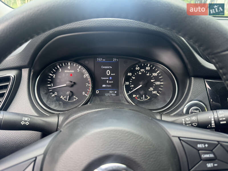 Внедорожник / Кроссовер Nissan Rogue 2019 в Полтаве