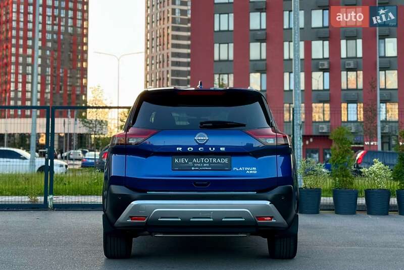 Внедорожник / Кроссовер Nissan Rogue 2023 в Киеве