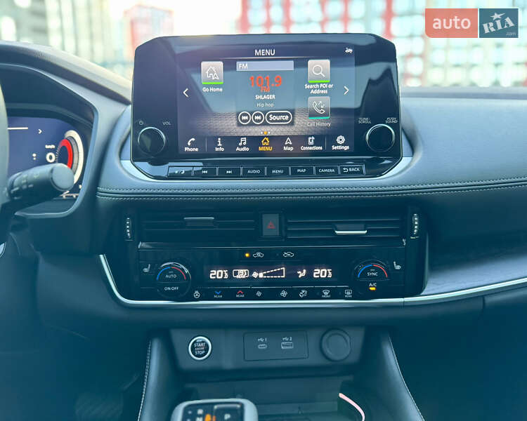 Внедорожник / Кроссовер Nissan Rogue 2023 в Киеве