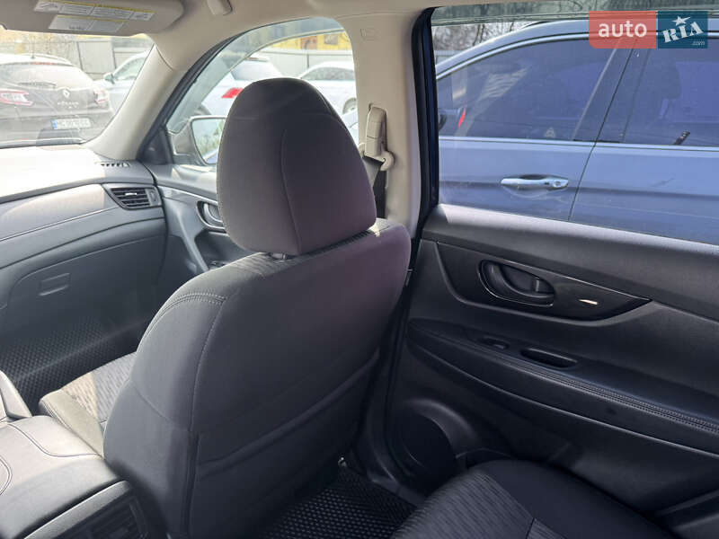 Позашляховик / Кросовер Nissan Rogue 2020 в Дрогобичі