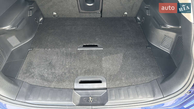 Позашляховик / Кросовер Nissan Rogue 2020 в Дрогобичі