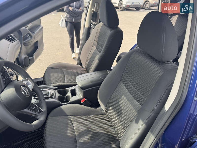 Позашляховик / Кросовер Nissan Rogue 2020 в Дрогобичі