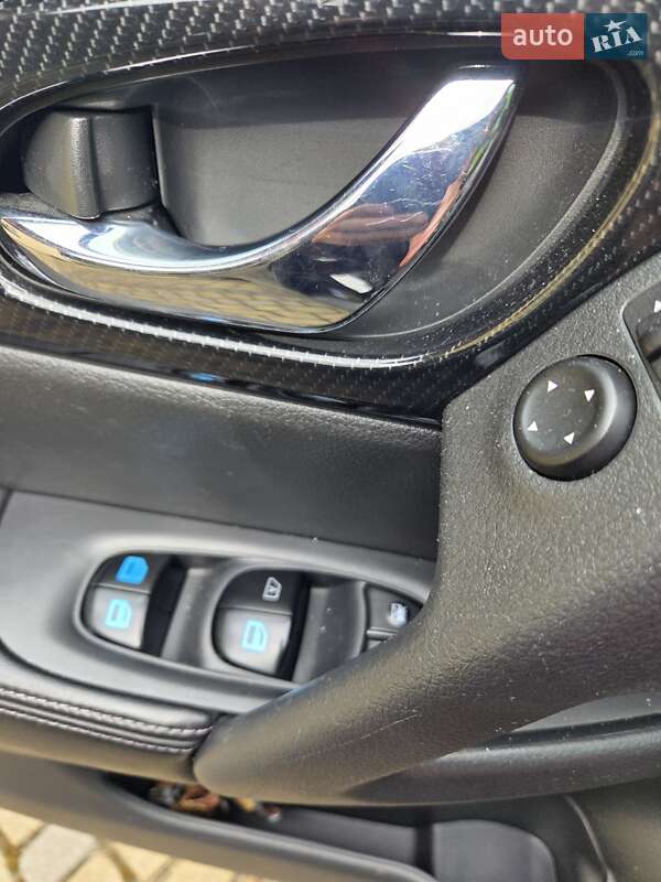 Внедорожник / Кроссовер Nissan Rogue 2018 в Ивано-Франковске