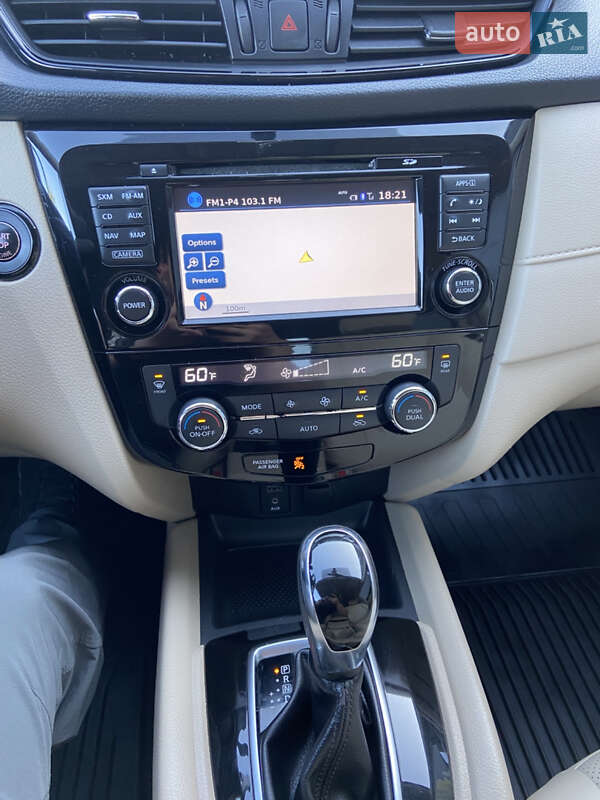 Позашляховик / Кросовер Nissan Rogue 2017 в Хмельницькому