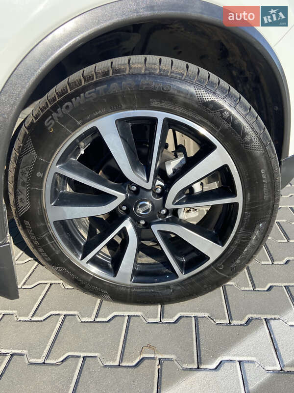 Позашляховик / Кросовер Nissan Rogue 2017 в Хмельницькому