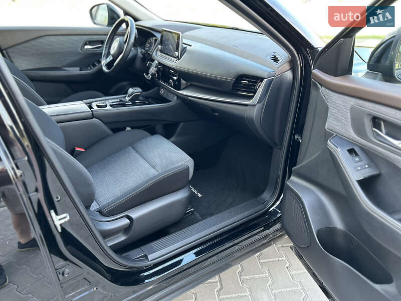 Позашляховик / Кросовер Nissan Rogue 2020 в Рівному