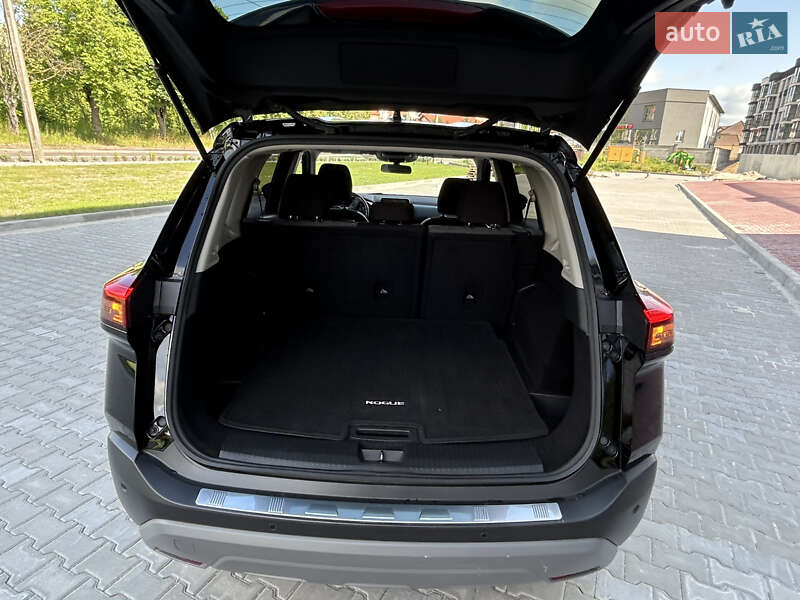 Позашляховик / Кросовер Nissan Rogue 2020 в Рівному