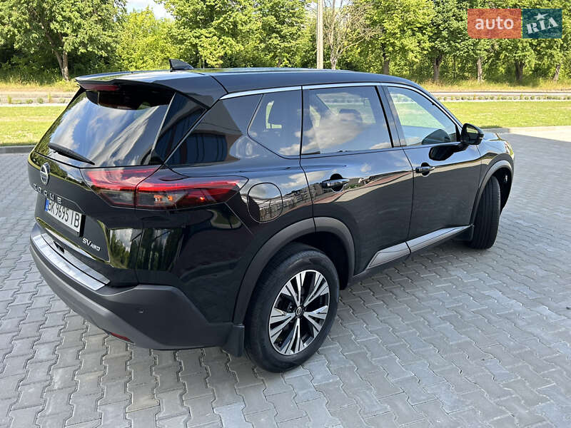 Позашляховик / Кросовер Nissan Rogue 2020 в Рівному