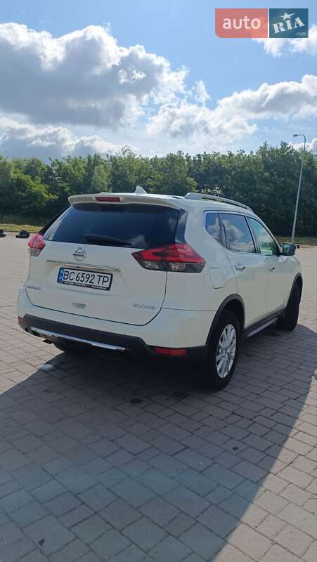 Позашляховик / Кросовер Nissan Rogue 2017 в Львові