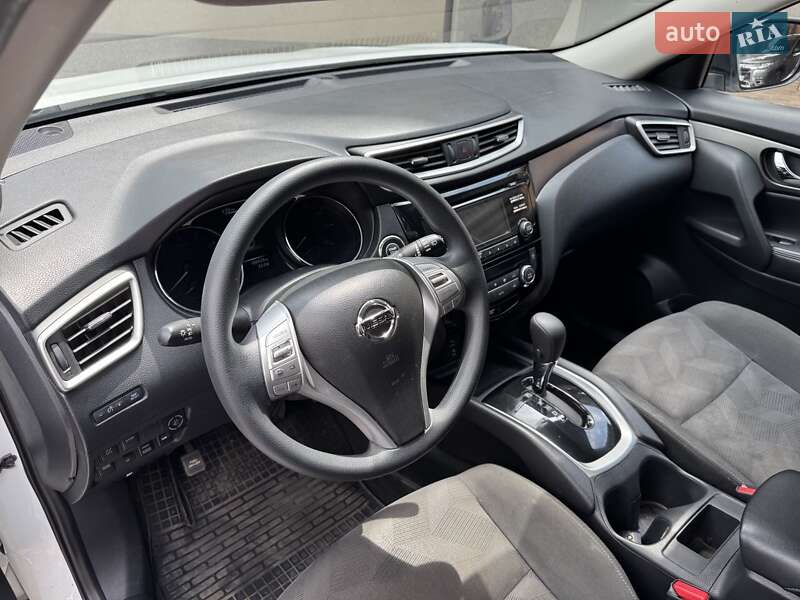 Внедорожник / Кроссовер Nissan Rogue 2016 в Днепре