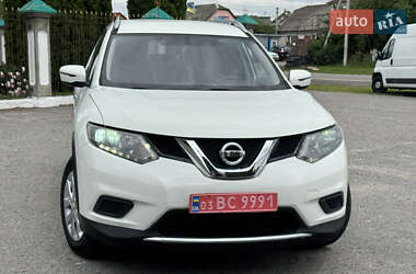 Внедорожник / Кроссовер Nissan Rogue 2016 в Дубно