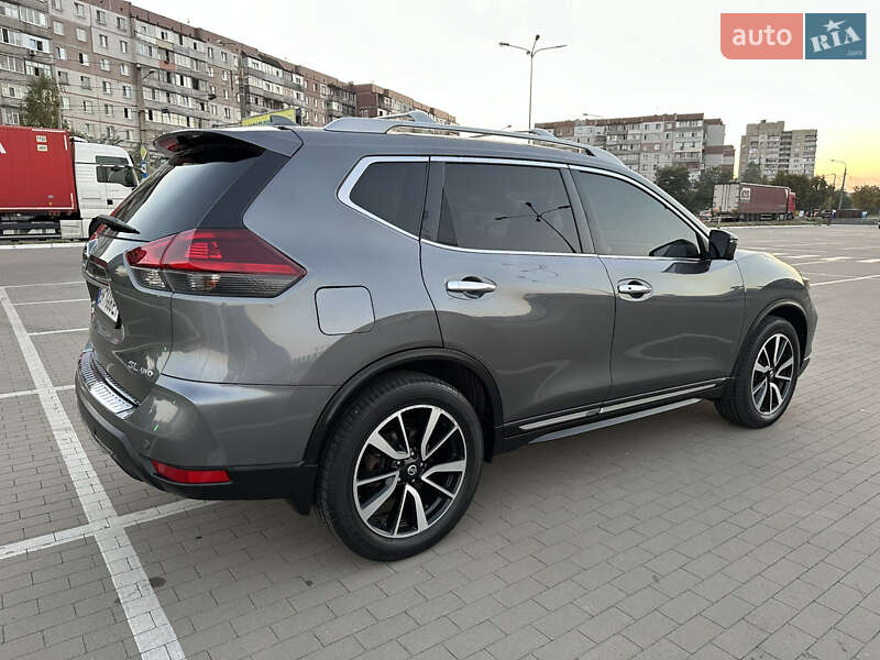 Внедорожник / Кроссовер Nissan Rogue 2019 в Виннице