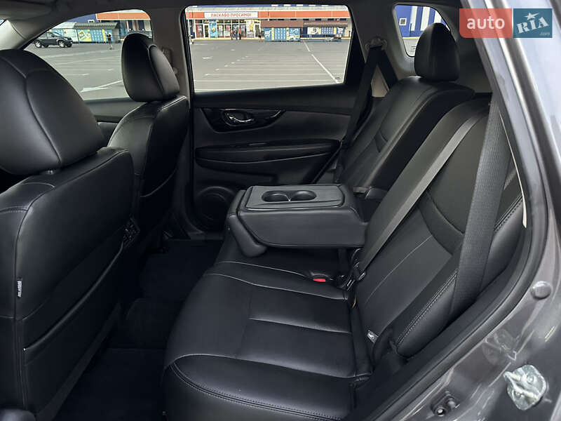 Внедорожник / Кроссовер Nissan Rogue 2019 в Виннице