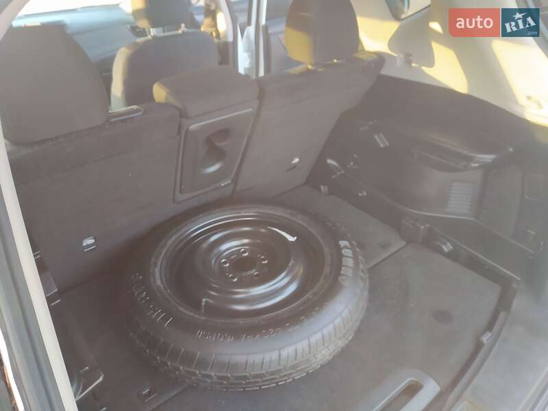 Позашляховик / Кросовер Nissan Rogue 2017 в Києві фото 6 Позашляховик / Кросовер Nissan Rogue 2017 в Києві