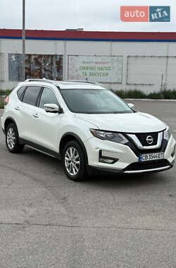 Внедорожник / Кроссовер Nissan Rogue 2017 в Чернигове
