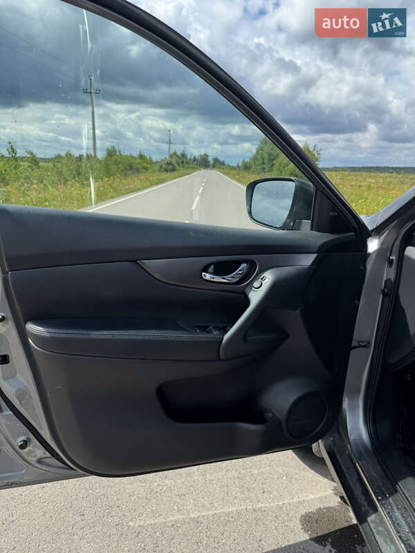 Внедорожник / Кроссовер Nissan Rogue 2016 в Дубровице фото 17 Внедорожник / Кроссовер Nissan Rogue 2016 в Дубровице