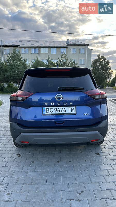 Внедорожник / Кроссовер Nissan Rogue 2021 в Золочеве