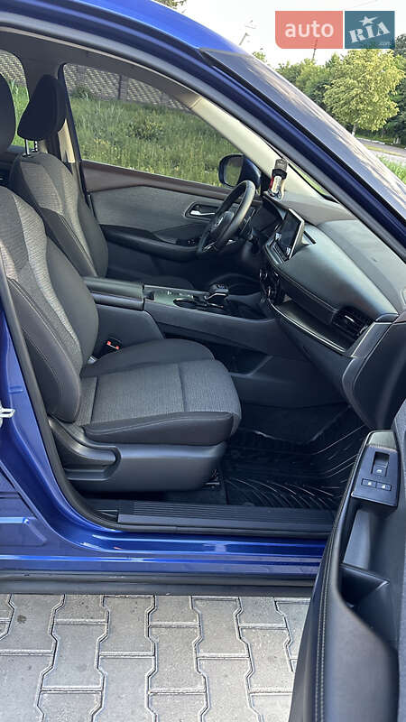 Внедорожник / Кроссовер Nissan Rogue 2021 в Золочеве