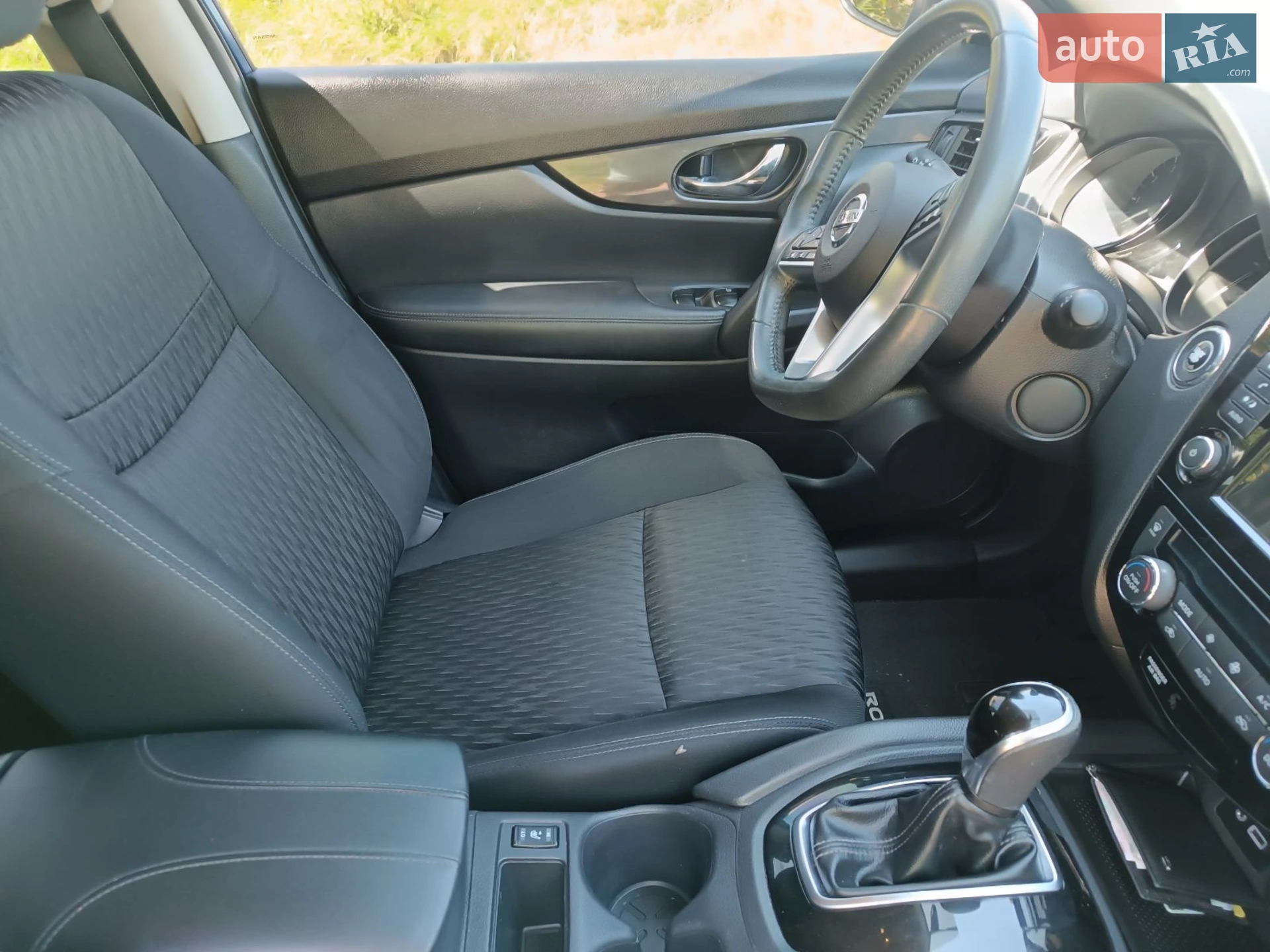 2017 Nissan Rogue - мініатюра 8