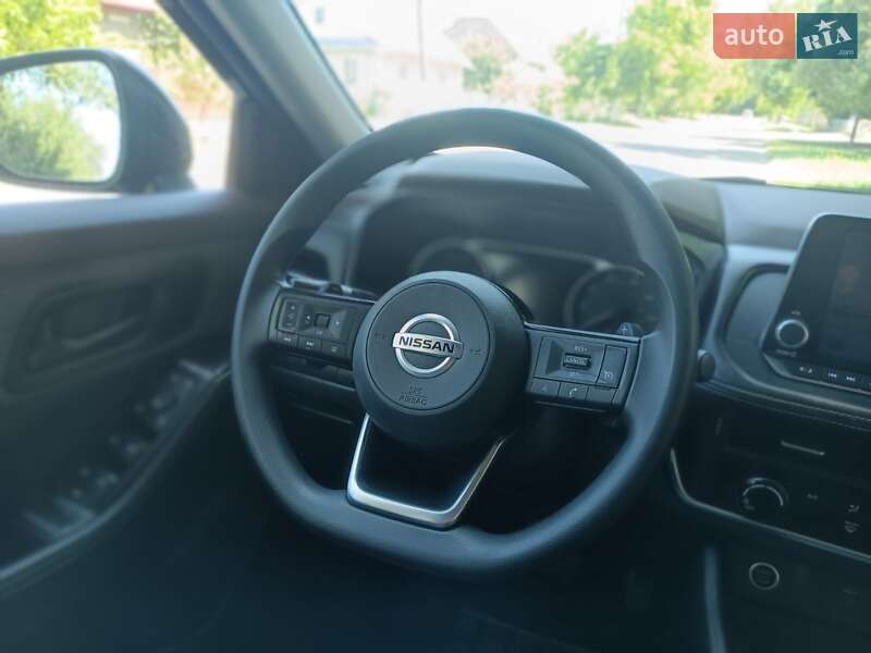 Внедорожник / Кроссовер Nissan Rogue 2021 в Дубно