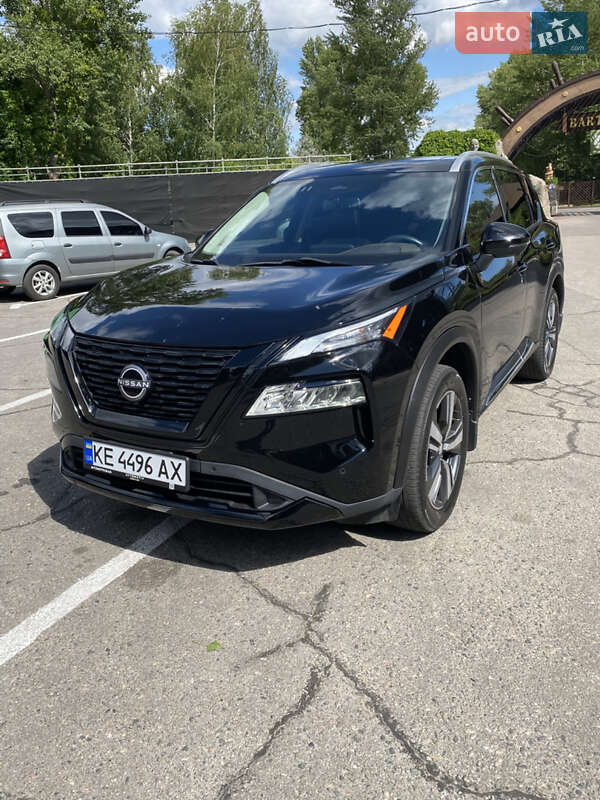 Позашляховик / Кросовер Nissan Rogue 2023 в Дніпрі