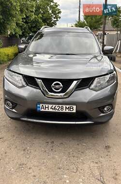 Внедорожник / Кроссовер Nissan Rogue 2015 в Славянске