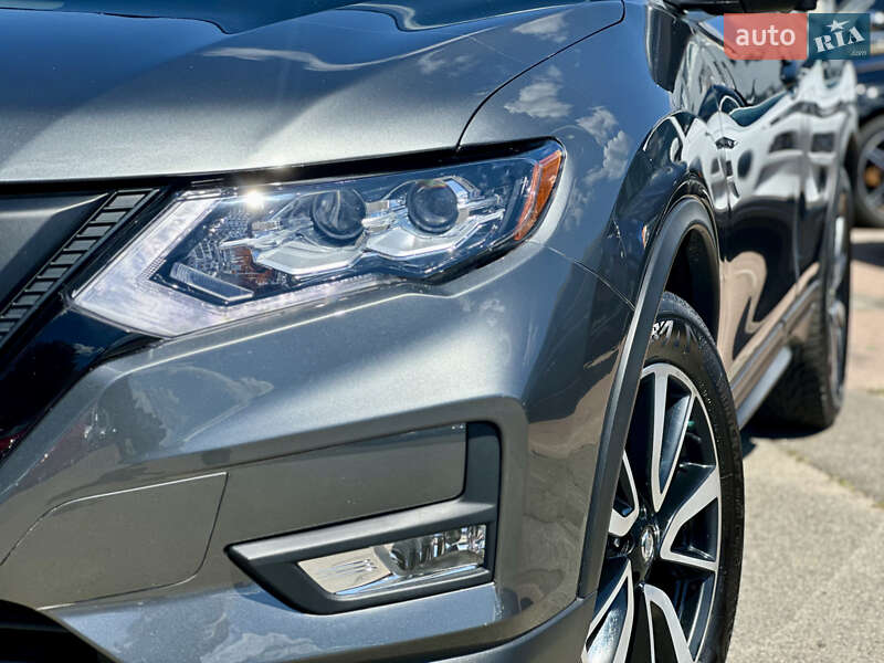 Позашляховик / Кросовер Nissan Rogue 2018 в Києві