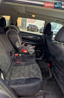 Внедорожник / Кроссовер Nissan Rogue 2015 в 