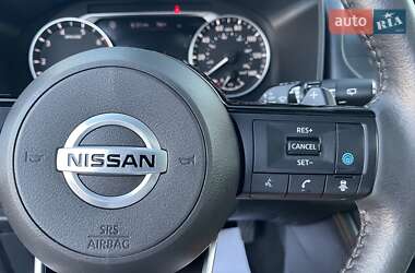 Позашляховик / Кросовер Nissan Rogue 2020 в 