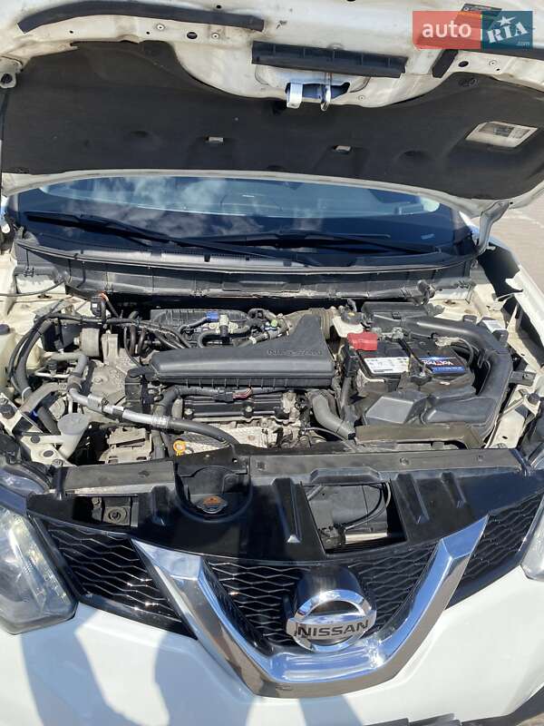 Позашляховик / Кросовер Nissan Rogue 2016 в Києві