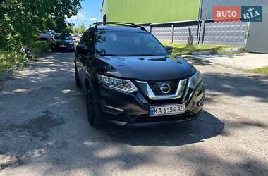 Внедорожник / Кроссовер Nissan Rogue 2017 в Киеве