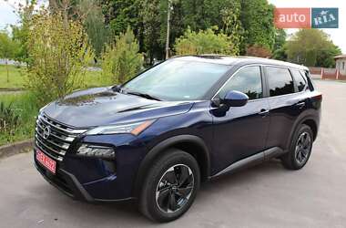 Позашляховик / Кросовер Nissan Rogue 2023 в Житомирі