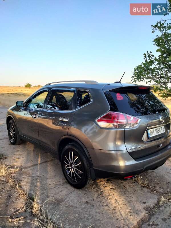Позашляховик / Кросовер Nissan Rogue 2016 в Одесі