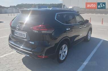 Внедорожник / Кроссовер Nissan Rogue 2018 в Львове